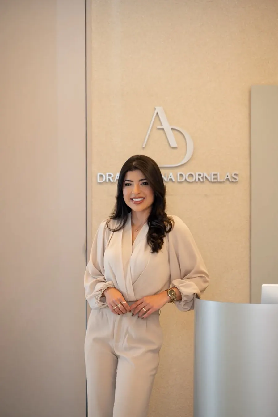 Dra. Adriana Dornelas, dermatologista